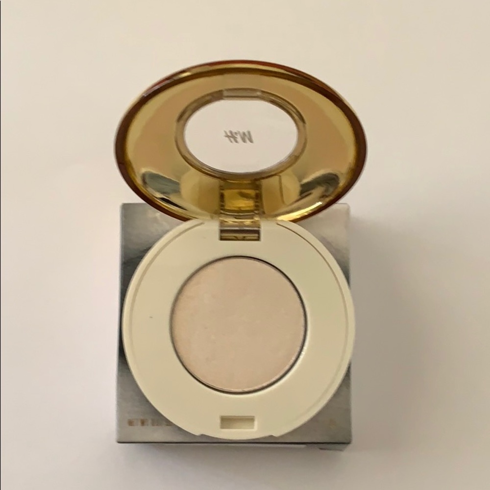 NEW IN BOX Eyeshadow